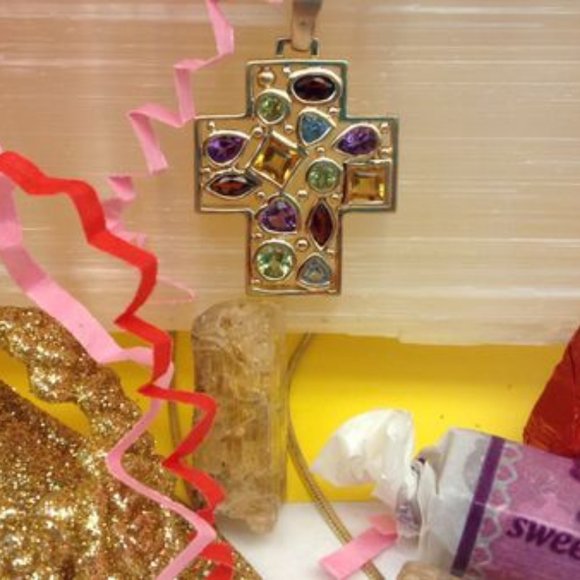 10K Yellow Gold Multi-Gemstone Pendant